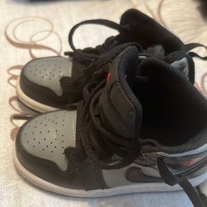 Toddler kids Jordan 1 mid